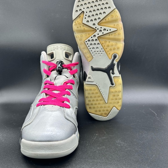 Jordan 6 Retro “Valentine’s Day” women’s size 8/6.5Y - Picture 5 of 7